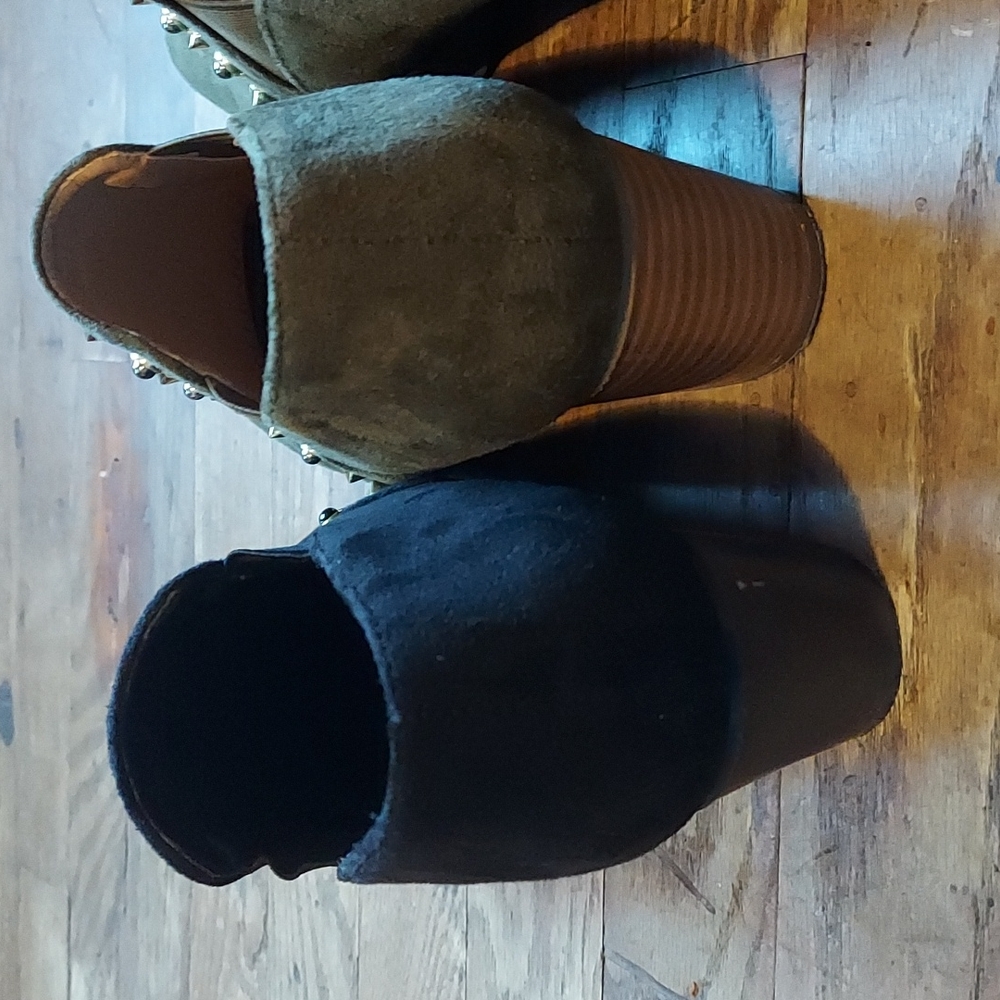 2 pair of shoes 10.00 - Picture 4 of 9